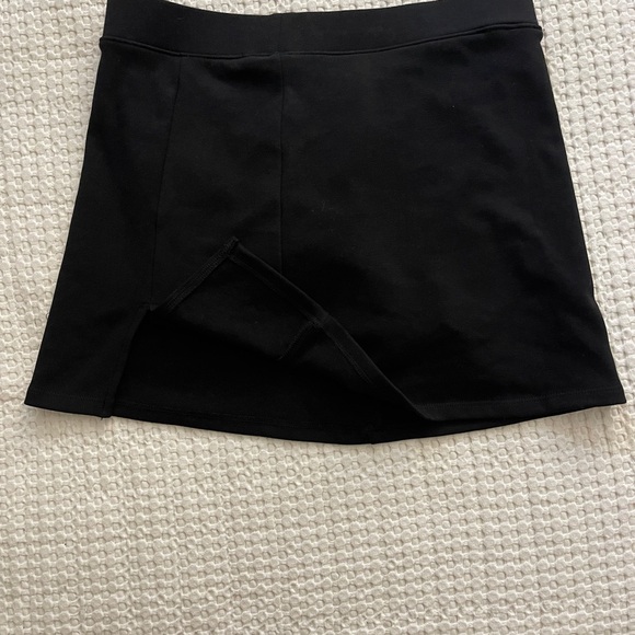 Black Mini Skirt - Picture 4 of 5